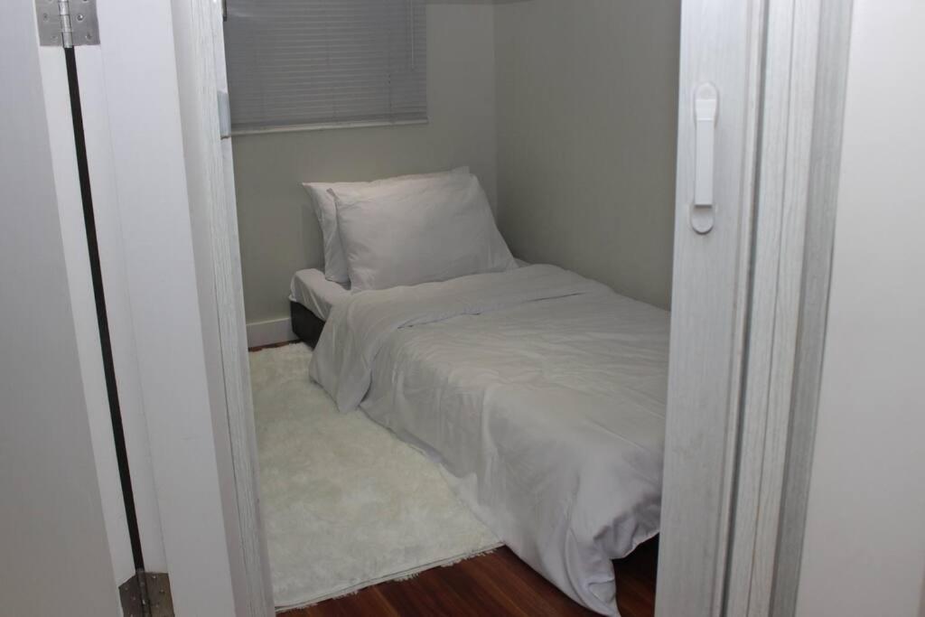 A2J Bgc Luxury 2Br Loft Near Burgos Circle & Malls Μανίλα Εξωτερικό φωτογραφία